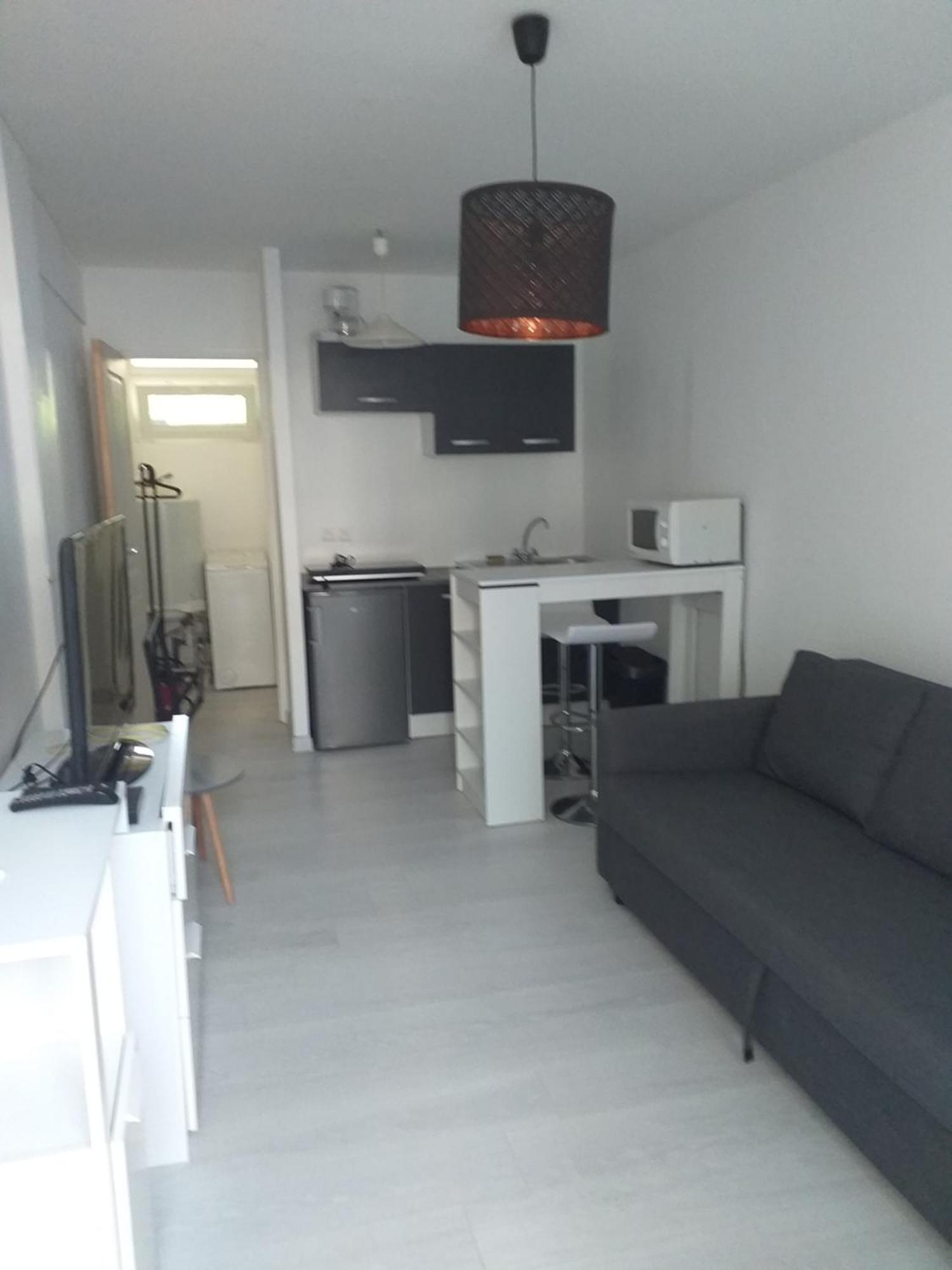 Studio Meuble Wifi A Proximite Du Tram Castelnau-le-Lez Exterior foto